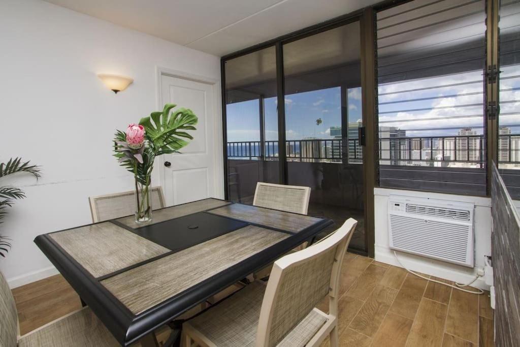 Aloha Vacations Aparthotel โฮโนลูลู ภายนอก รูปภาพ